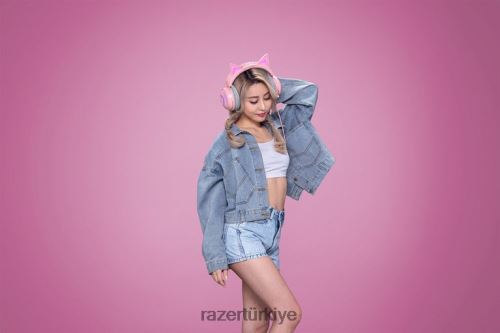 içerik yaratımı Razer Kraken kedisi kuvars 44RV4104