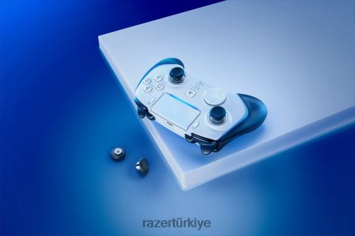 konsol Razer wolverine v2 pro beyaz 44RV4159
