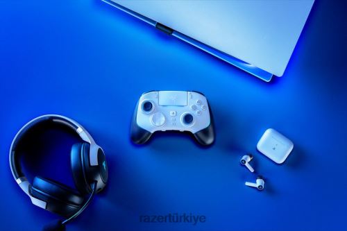 konsol Razer wolverine v2 pro beyaz 44RV4159
